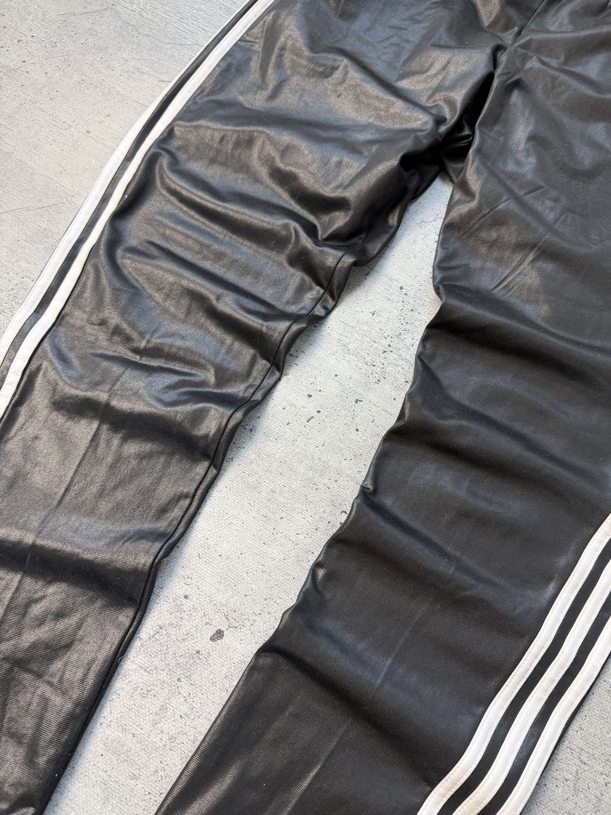 Adidas Vintage Adidas Pants Logo Rare Streetwear Casual Style VTg Size US 34 / EU 50 - 4 Thumbnail