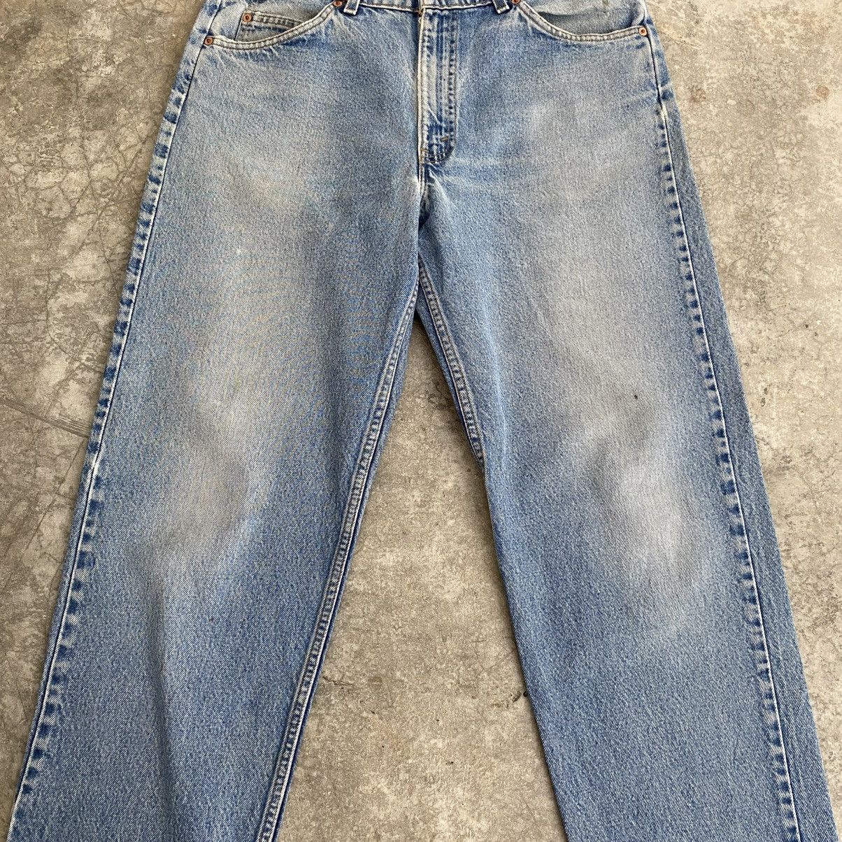 Levi's VTG 1996 Levis 550 Orange Tab Relaxed Fit Faded Blue Jeans Size US 35 - 7 Thumbnail