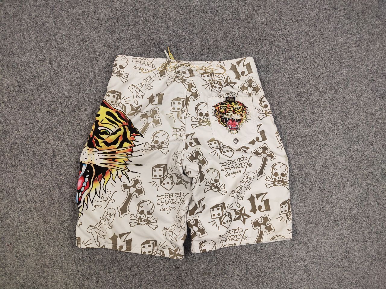 Ed Hardy Vintage Ed Hardy Los Angeles Tattoo Casual Shorts Y2K Style Size US 34 / EU 50 - 12 Thumbnail