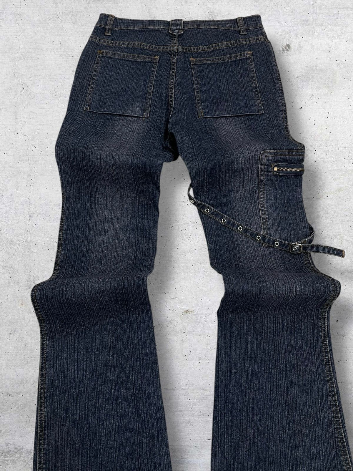 Beauty Beast VINTAGE HAPHAZARD 90S JAPAN DESIGNER FLARED BONDAGE OG DENIM Size US 27 - 12 Thumbnail