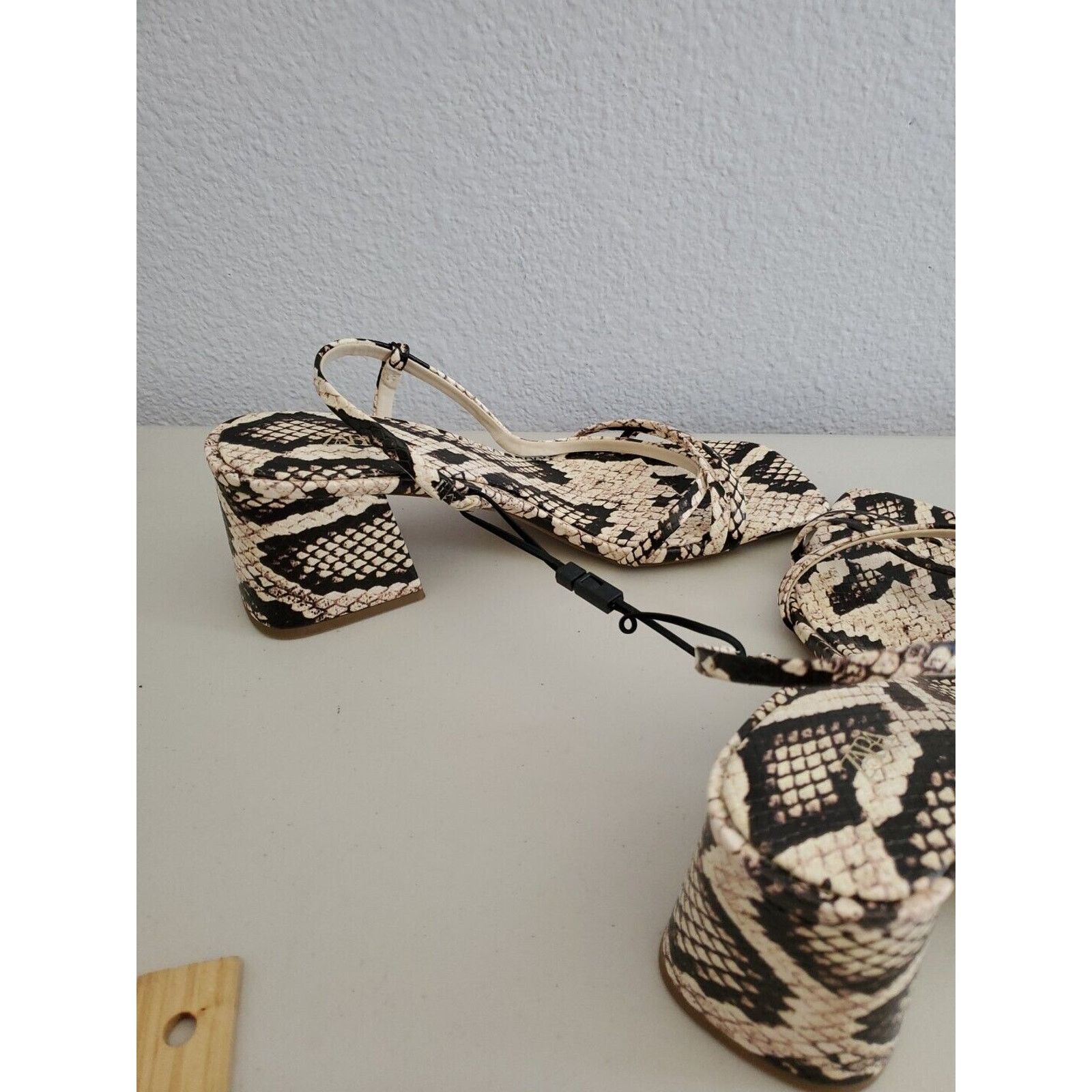 Zara Zara Sandals Women 8 EUR 39 Snake Print Square Toe Block Size US 8 / IT 38 - 6 Thumbnail