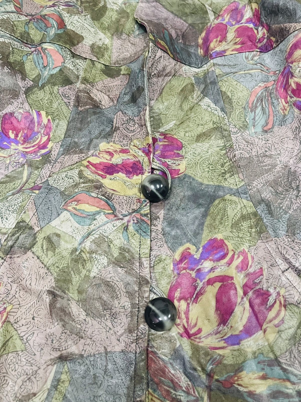 The Unbranded Brand Unbrand Floral Design PVC Leather Button Up Jacket (12) Size US XL / EU 56 / 4 - 10 Thumbnail