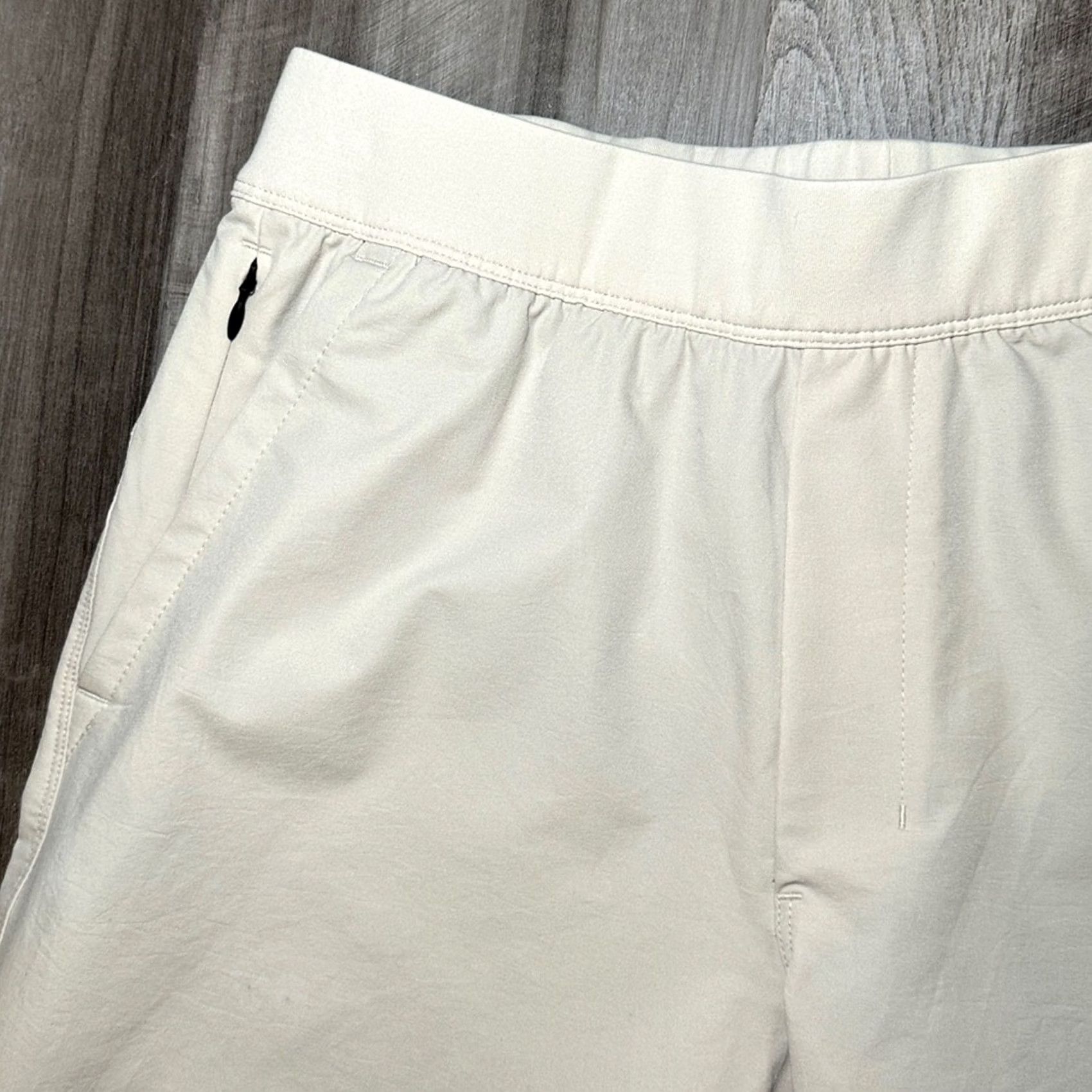 Vintage Public Rec Shorts - Sand 30 Linerless Flex Athletic Men's 30 Regular Cream NWT Size US 30 / EU 46 - 3 Thumbnail