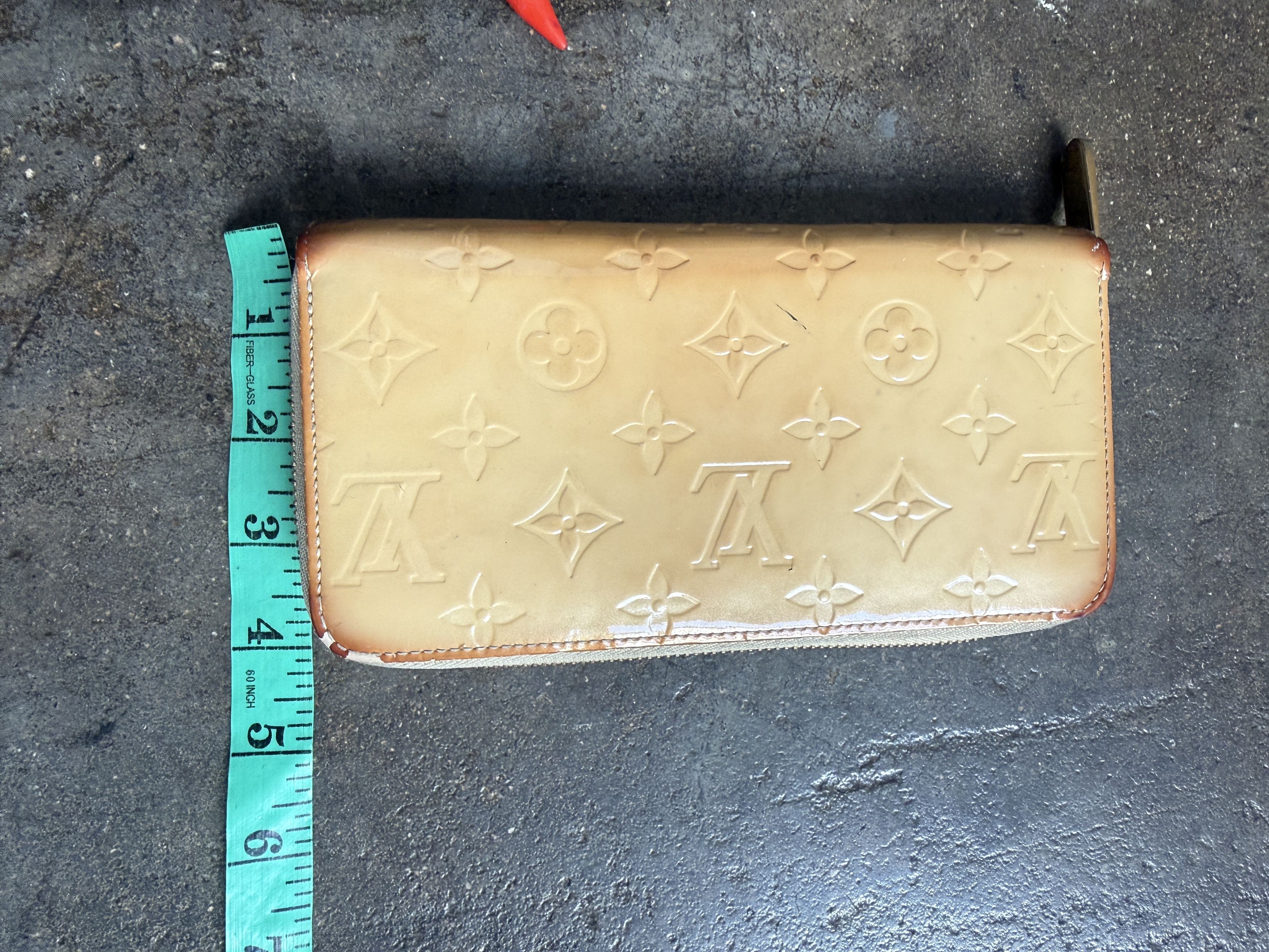 Louis Vuitton Louie Vuitton patent Leather Monogram Zippy Wallet Size ONE SIZE - 14 Thumbnail