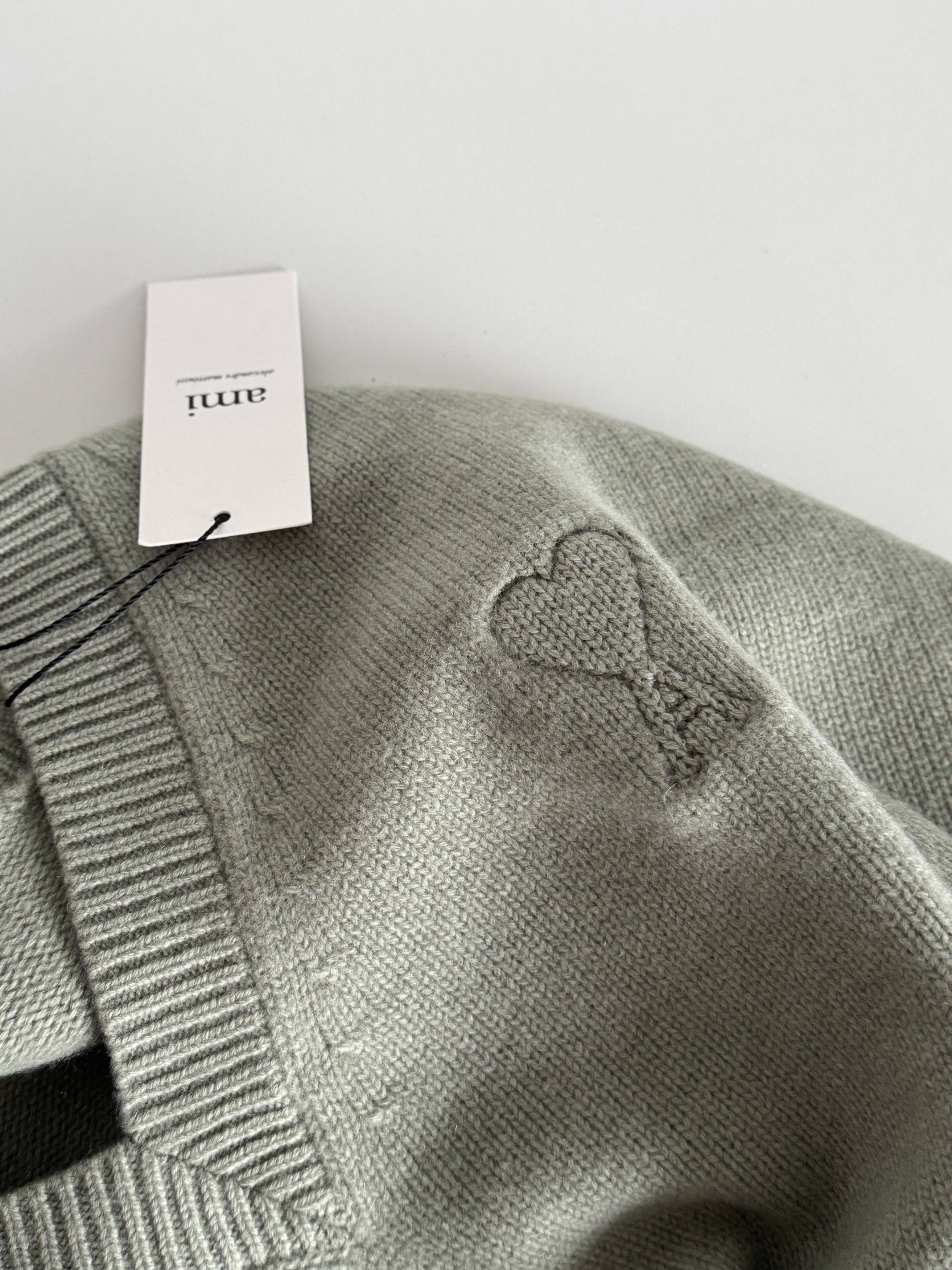 AMI AMI PARIS SWEATER | SIZE XL Size US XL / EU 56 / 4 - 4 Thumbnail