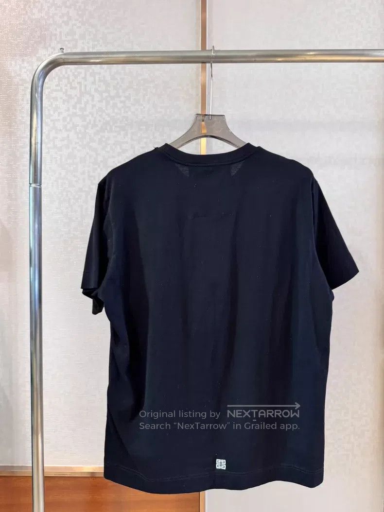 Givenchy Givenchy Black Short Sleeve Size L Size US L / EU 52-54 / 3 - 2 Thumbnail