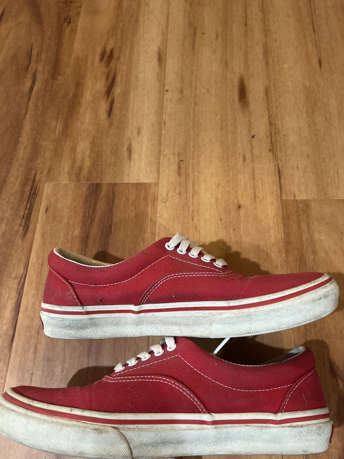Vans Vans - Red Classic Sz 8.5 Size US 8.5 / EU 41-42 - 2 Thumbnail