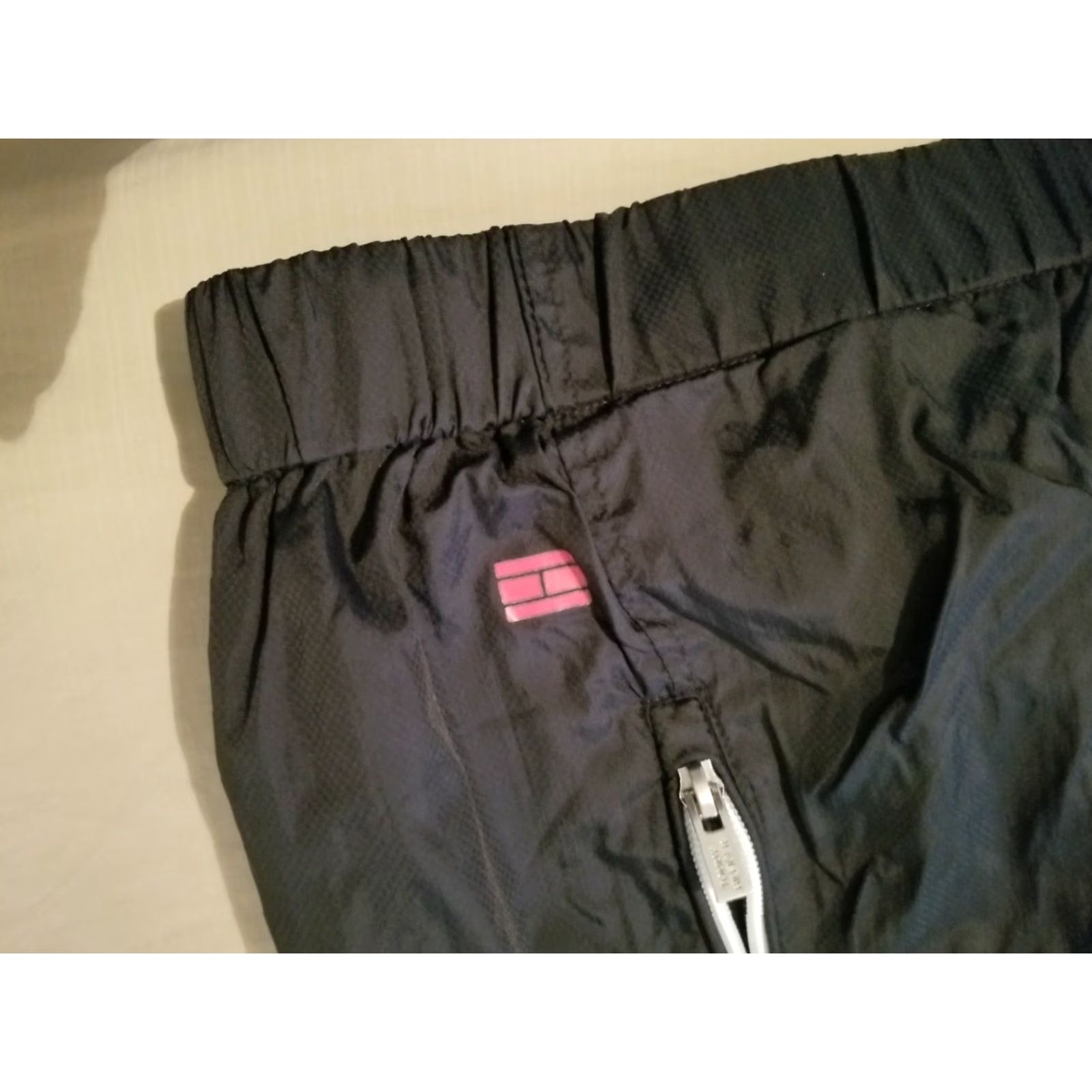 Tommy Hilfiger Womens Tommy Hilfiger Jacket S Small Black Hooded Athletic Shirt? Size S / US 4 / IT 40 - 2 Thumbnail