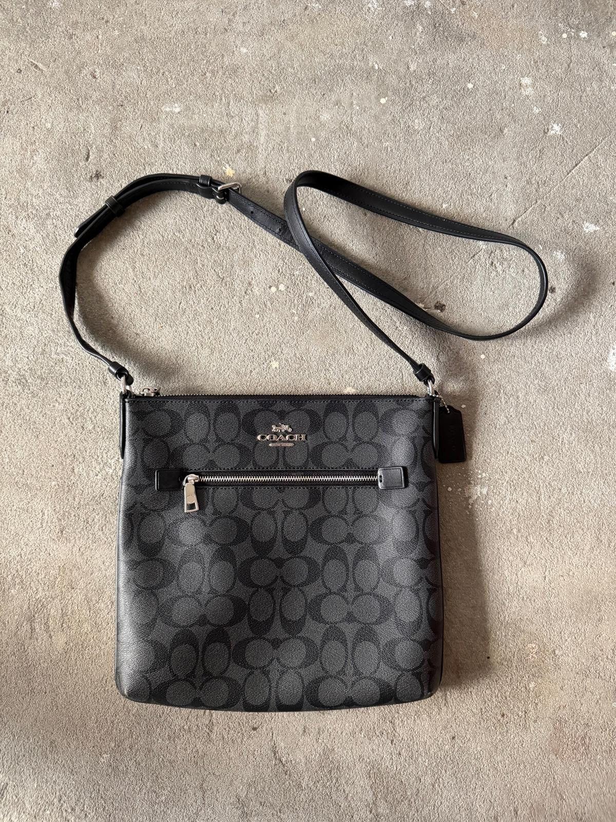 Coach Coach Signature Rowan File Corssbody Bag Black Size ONE SIZE - 1 Thumbnail