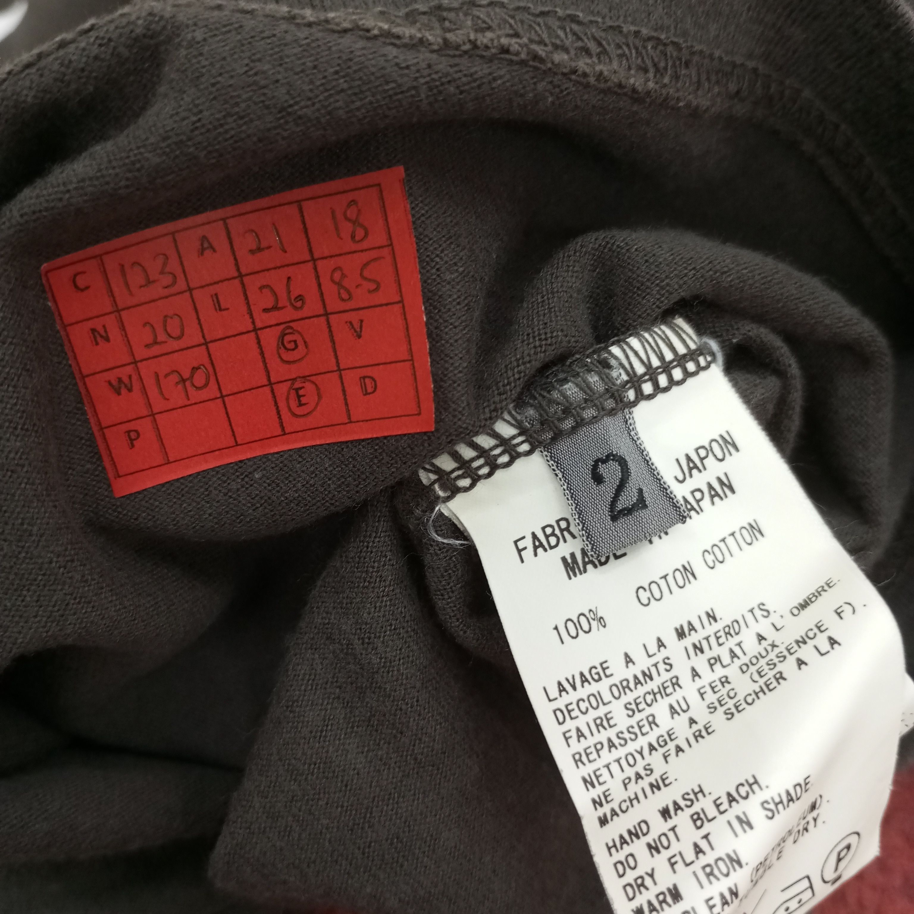 Designer Y's Yohji Yamamoto Japanese Designer Custom Art Logo Tshirt Size US L / EU 52-54 / 3 - 8 Thumbnail