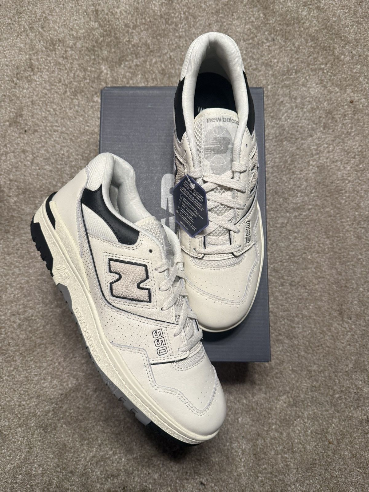 New Balance New Balance 550 “Cream Black” Size US 10 / EU 43 - 2 Thumbnail