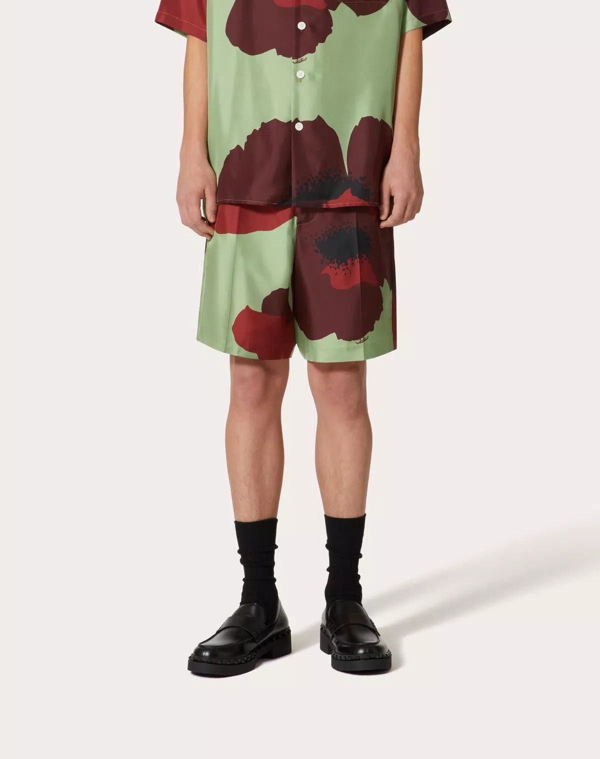 Valentino oc11z0725 Silk Twill Bermuda Shorts in Multicolor Size US 38 / EU 54 - 4 Thumbnail