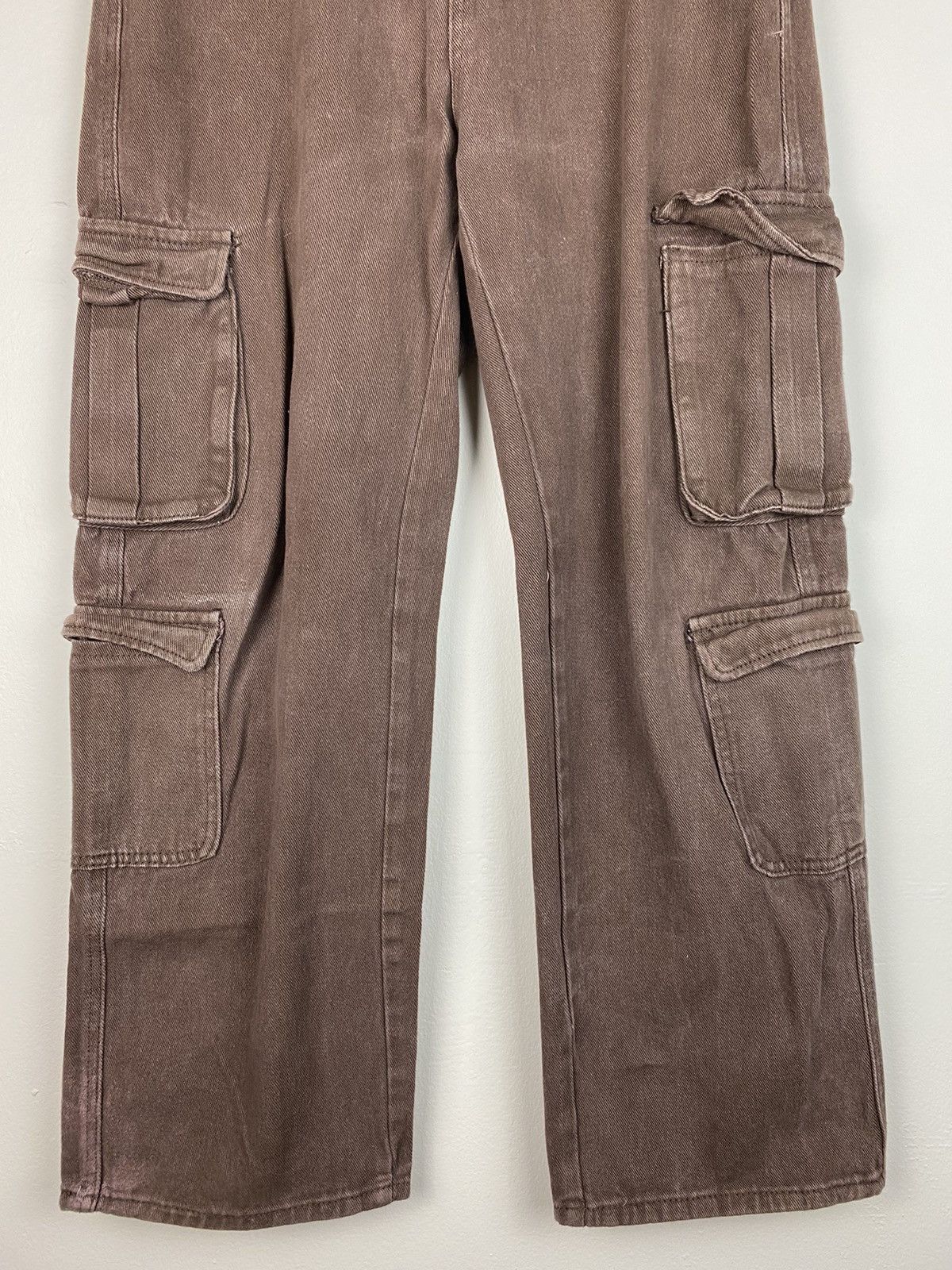Japanese Brand Crazy Vintage Brown Multi Pocket Cargo Pants Baggy Y2k rare Size US 32 / EU 48 - 2 Thumbnail
