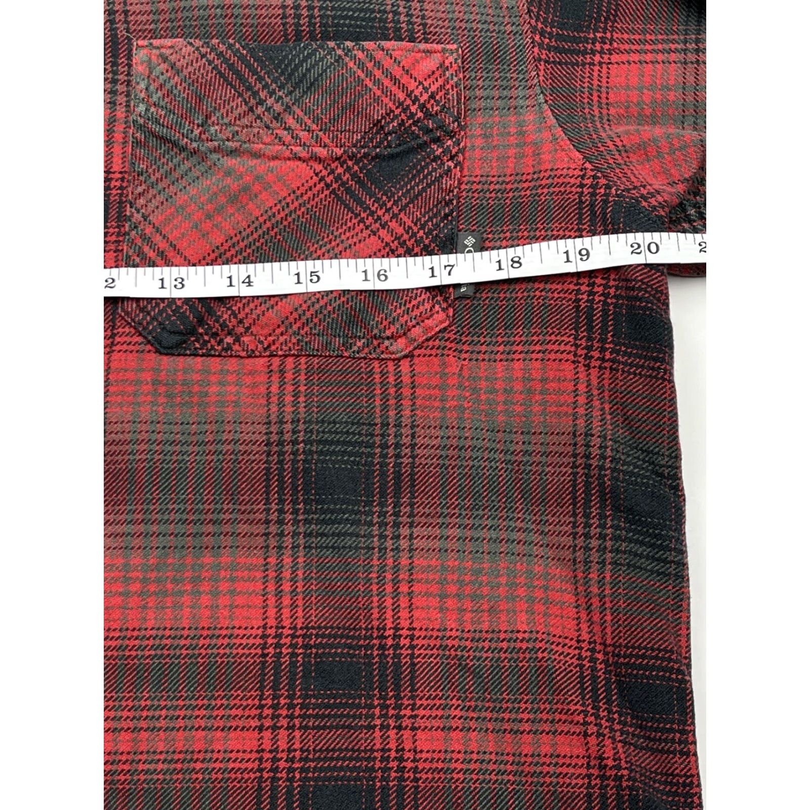 Vintage Columbia Shirt Men Button-Up Flannel Plaid Red Long Sleeve M Regular Easy Care Pockets Classic Outdoor Winter/Spring/Fall/Winter Size US M / EU 48-50 / 2 - 5 Thumbnail