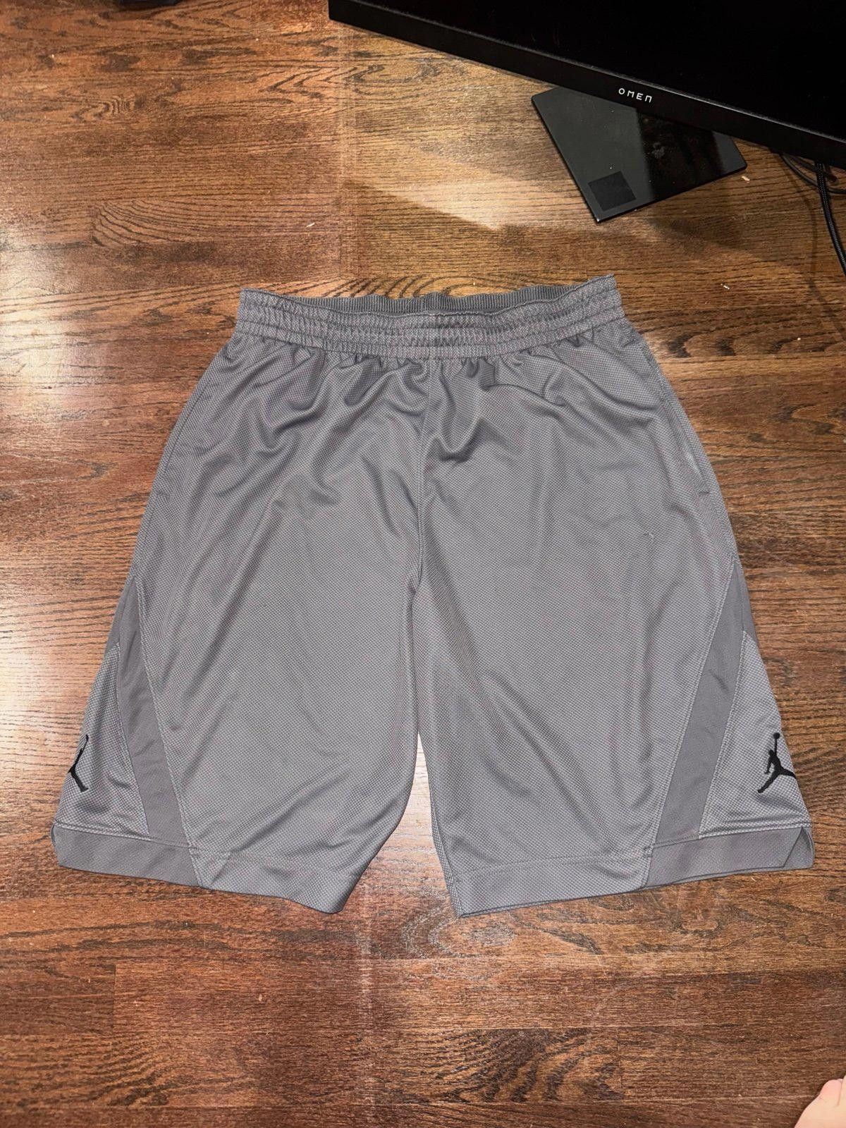 Nike VTG Y2K Nike Air Jordan Hoop Shorts Gray Rare NBA Sz L Size US 34 / EU 50 - 2 Thumbnail