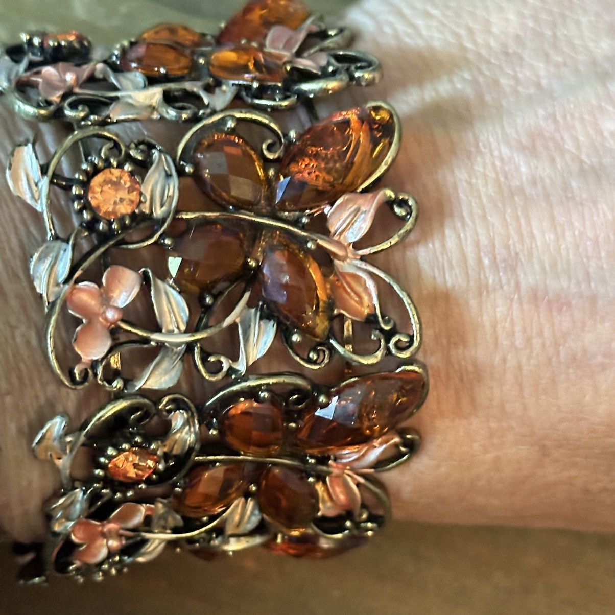 Other Wide filigree flowers & gemstone butterflies cuff bracelet Size ONE SIZE - 3 Thumbnail