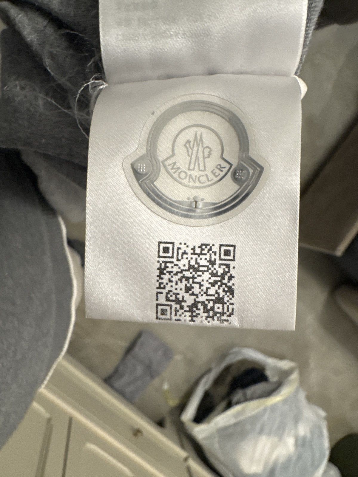 Moncler Grey T-shirt Size US XXL / EU 58 / 5 - 3 Thumbnail