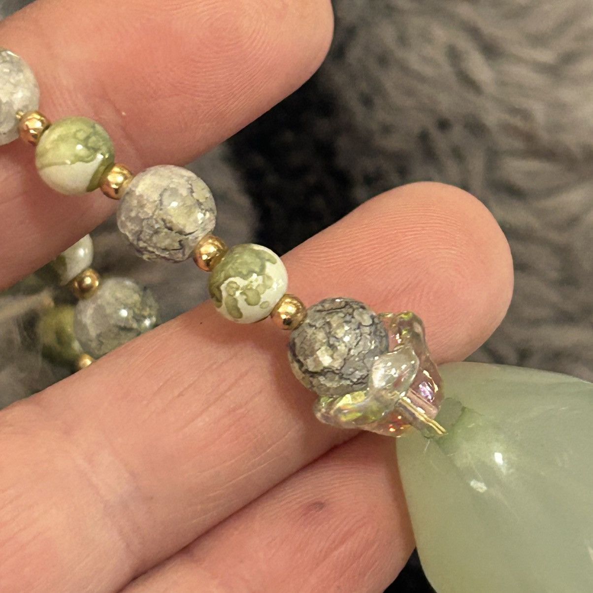 Handmade Handcrafted green tone art glass bead necklace Size ONE SIZE - 7 Thumbnail