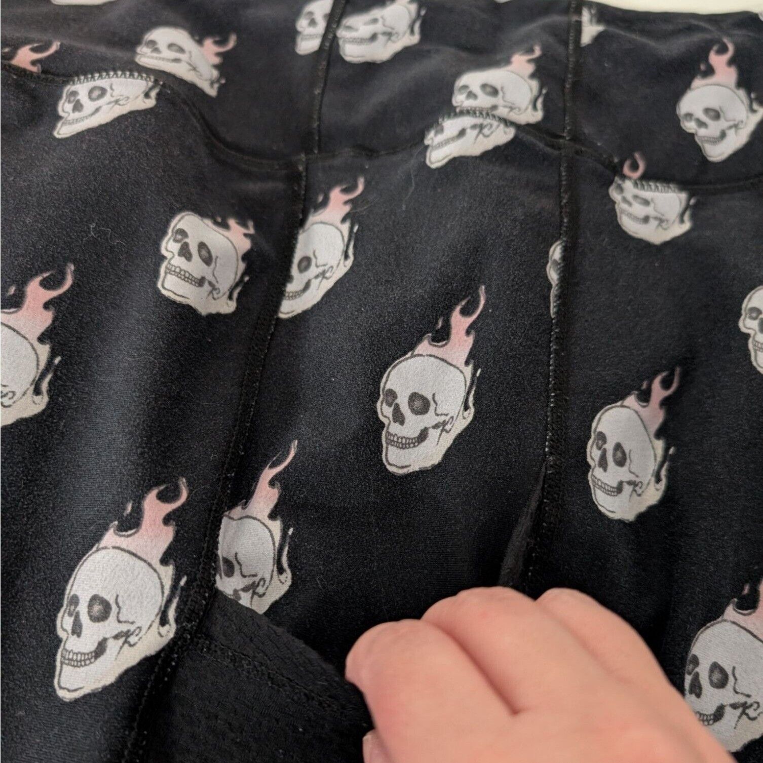 Torrid Torrid Active Flaming Skull Leggings Womens Size 4X Black Size 40" / US 18 - 5 Thumbnail
