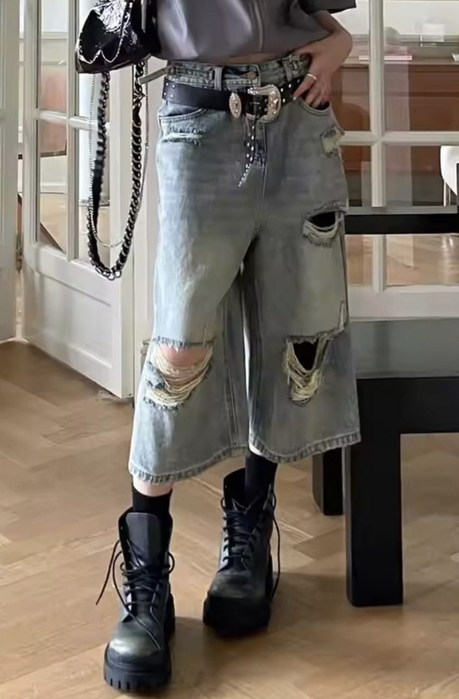Japanese Brand × Jean Vintage Blue Ripped Short Jeans Size 29" - 1 Thumbnail
