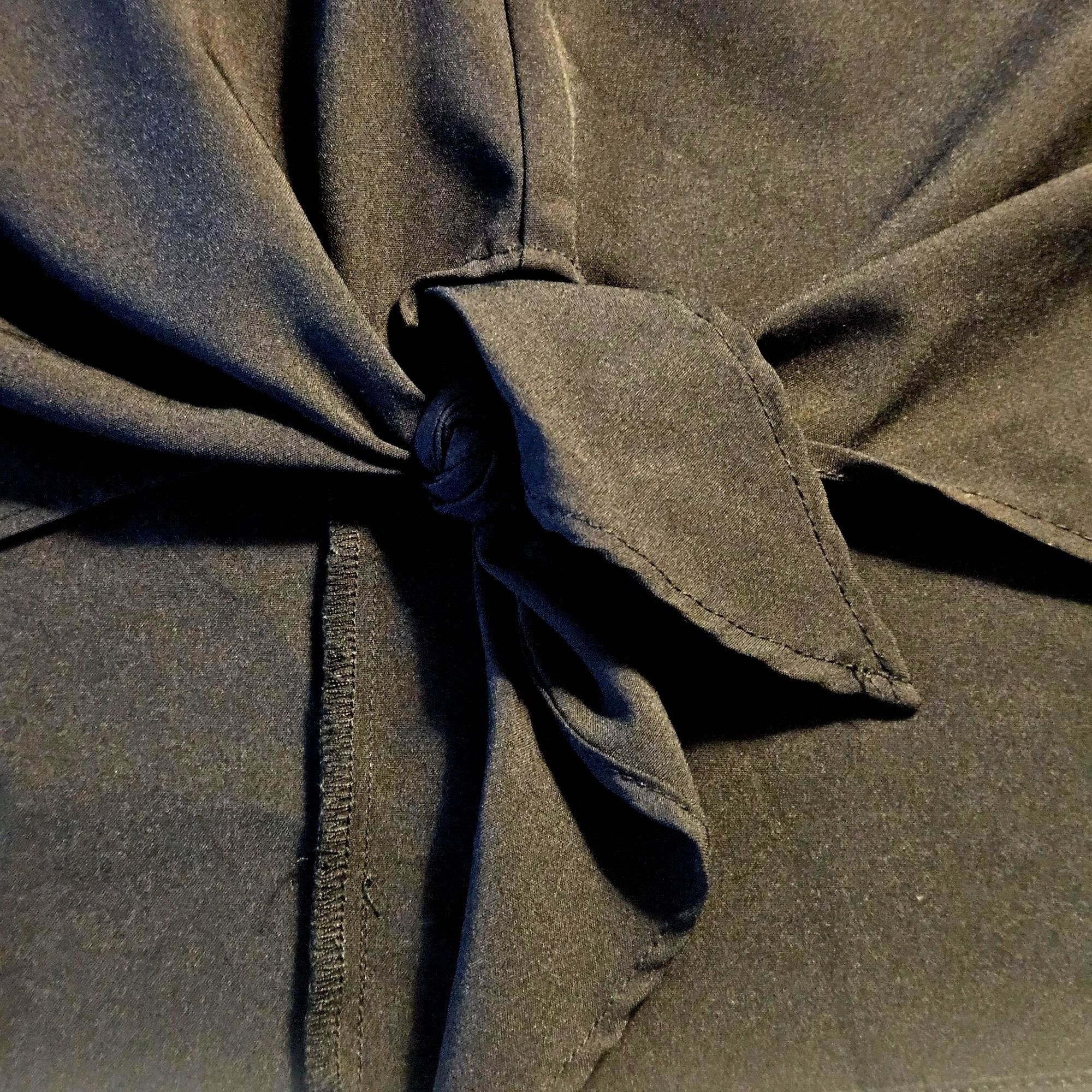 Juicy Couture Juicy Couture black Tie-Front Top S Minimalist Athleisure So Size S / US 4 / IT 40 - 5 Thumbnail