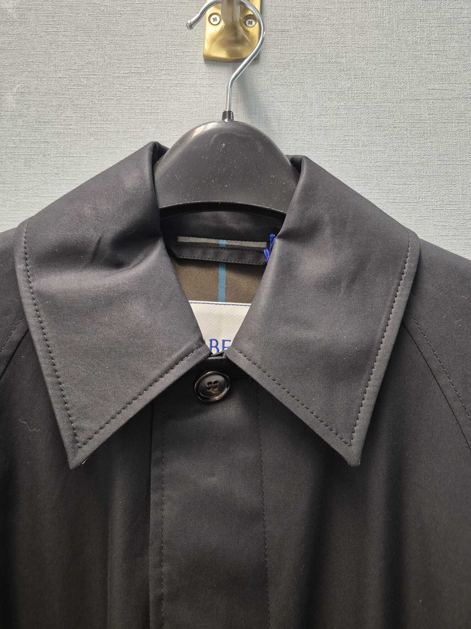 Burberry o1w1db10426 Trench Coat in Black Size S / US 4 / IT 40 - 2 Thumbnail