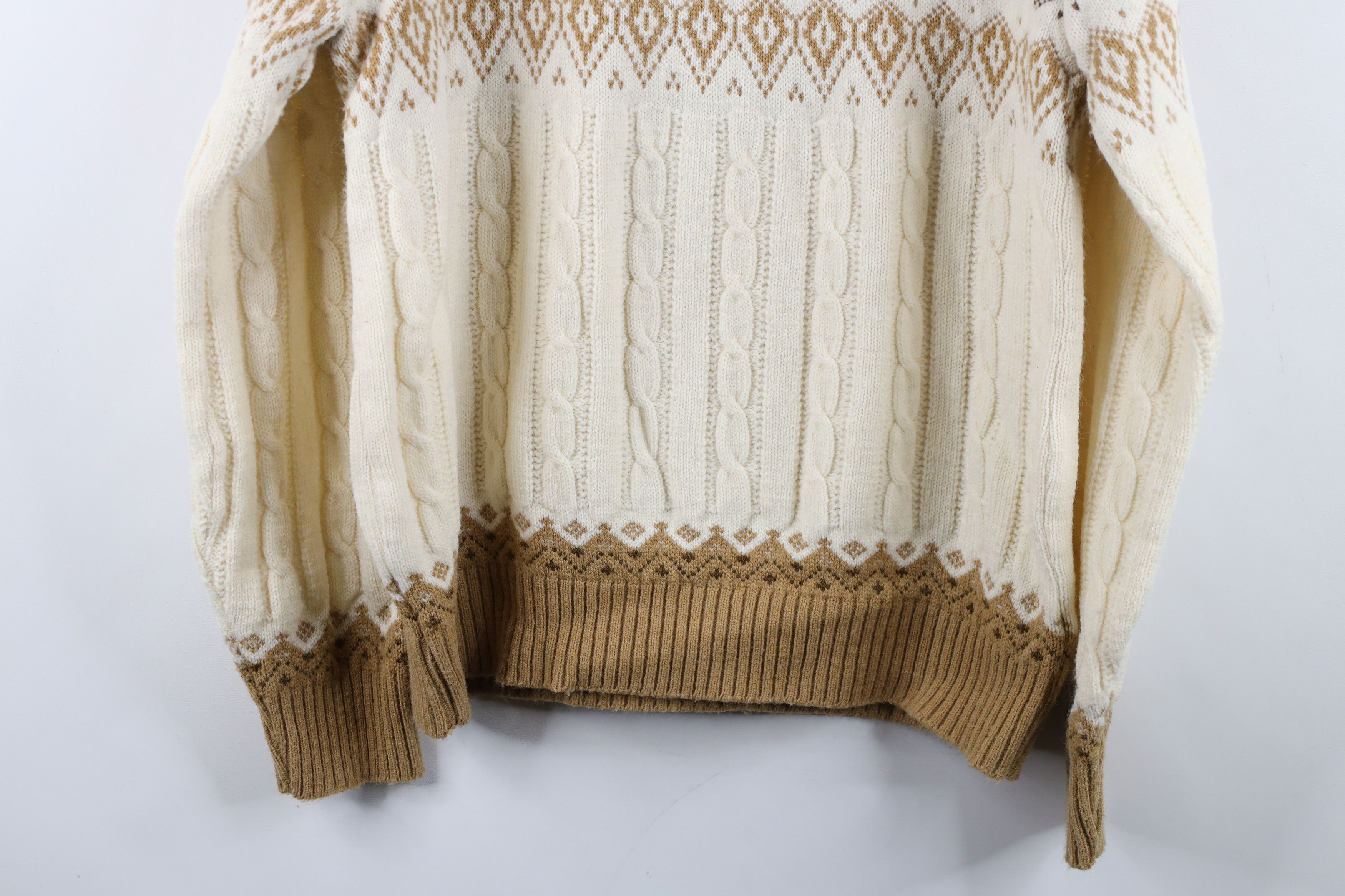 Vintage Vintage 70s Streetwear Cable Knit Crewneck Sweater USA Size US L / EU 52-54 / 3 - 9 Thumbnail