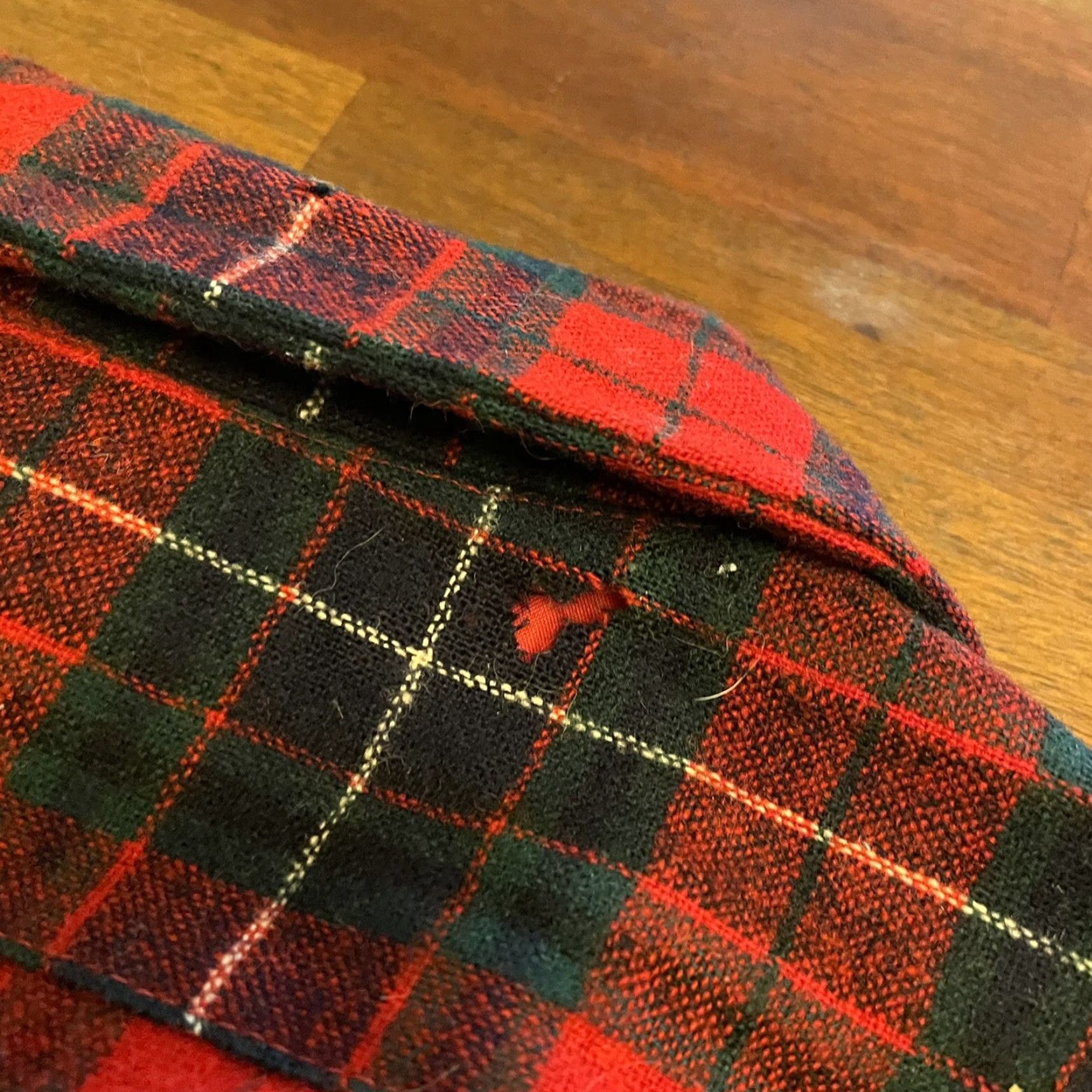 Pendleton VINTAGE Pendleton Board Shirt Flannel Virgin Wool Manson Plaid Mens Red Tartan Shirt Size US M / EU 48-50 / 2 - 5 Thumbnail