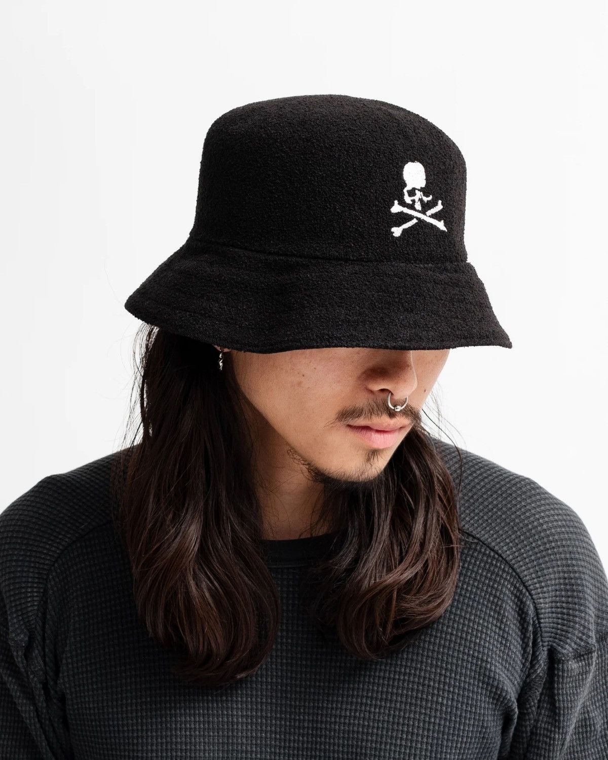 MASTERMIND WORLD BUCKET HAT