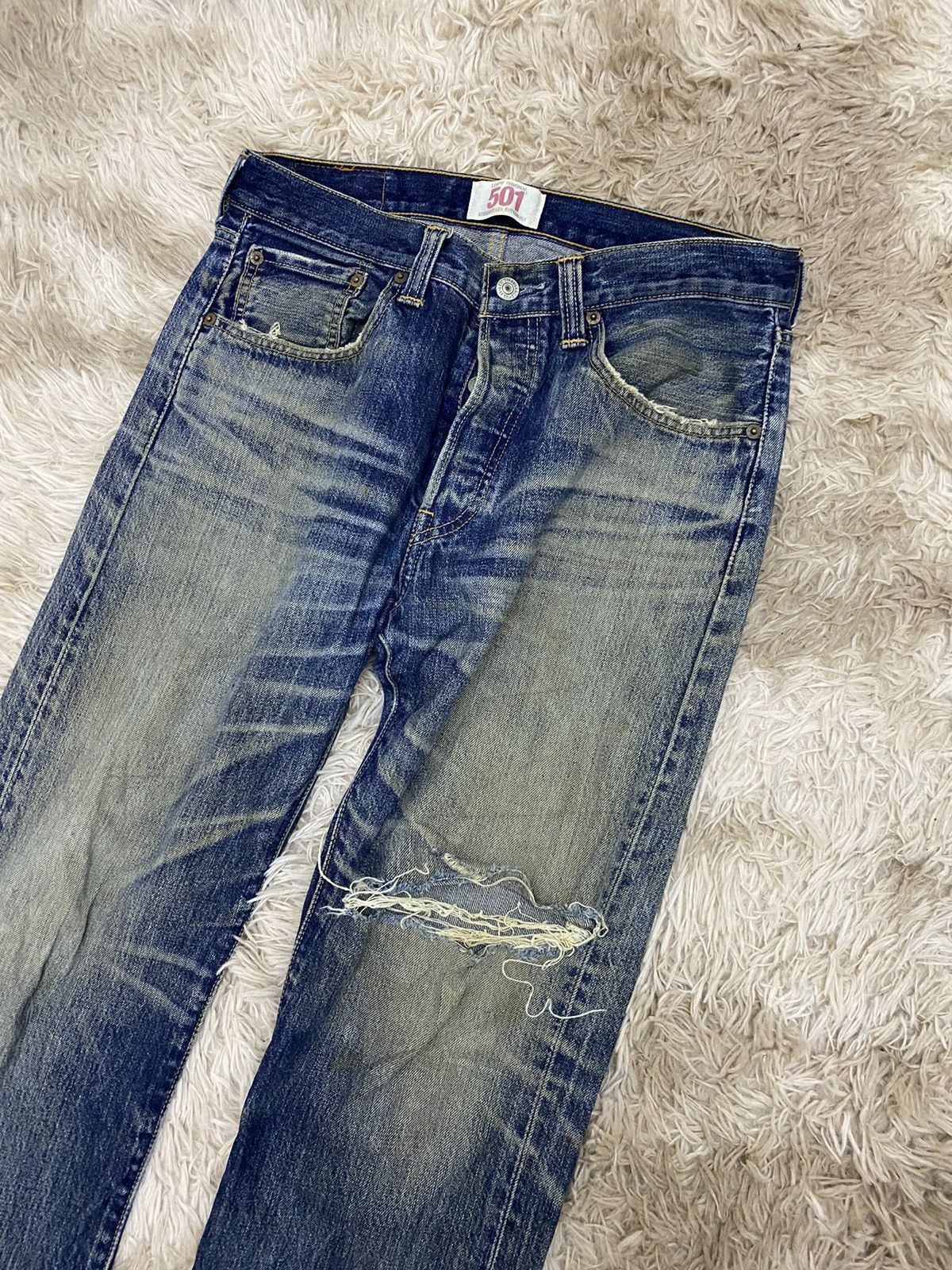 image of Distressed Denim x Levis levi's 501 Faded Distressed Jeans in Navy, Men's (Size 32)