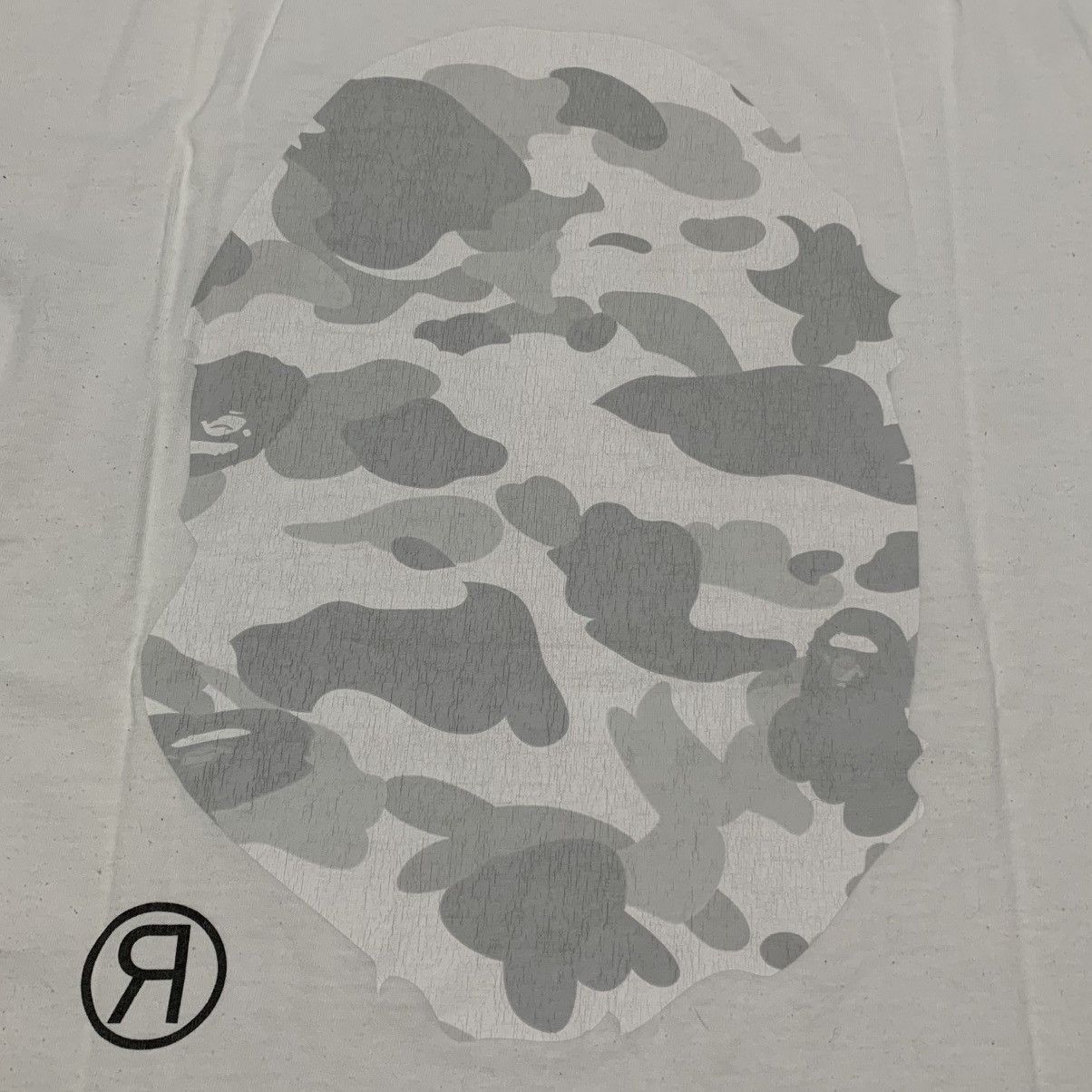 Bape Bape Large Big Ape Head Camo White Tee A Bathing Ape Vintage Size US L / EU 52-54 / 3 - 9 Thumbnail