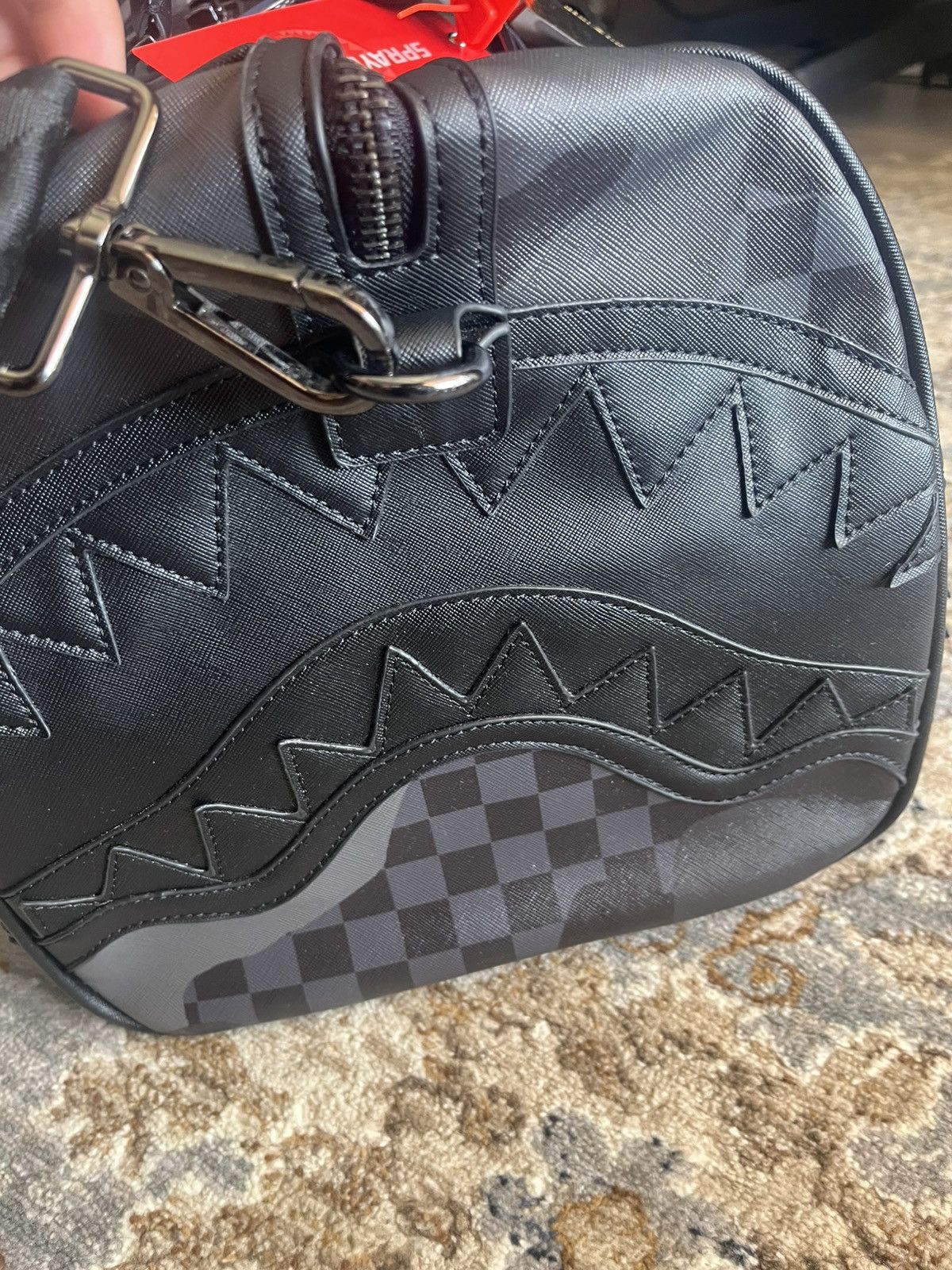 Sprayground 3AM NEVER SLEEP DUFFLE LV CHECKERBOARD Size ONE SIZE - 10 Thumbnail