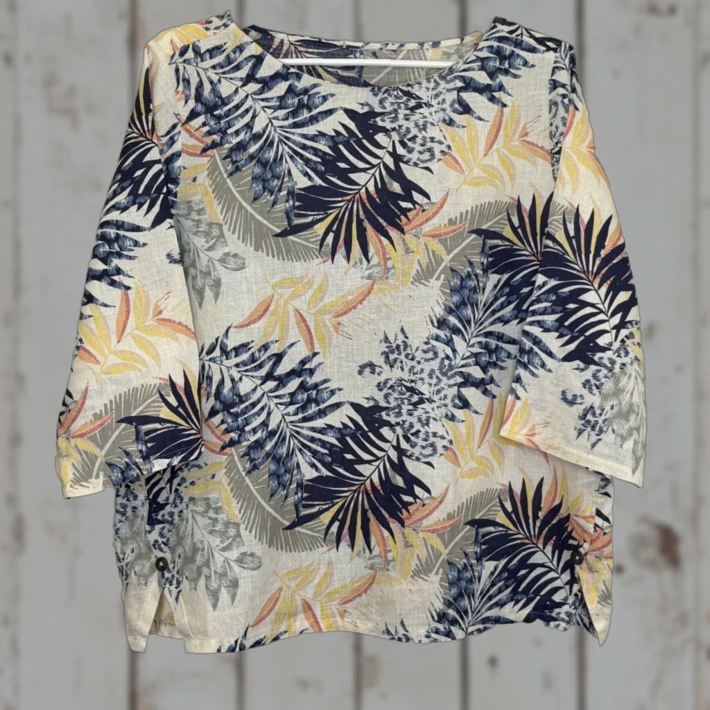 Vintage Chico's Pullover Top Womens XL Tropical Print 100% Linen 3/4 Sleeve Round Neck Blouse Casual Shirt Size XL / US 12-14 / IT 48-50 - 1 Thumbnail