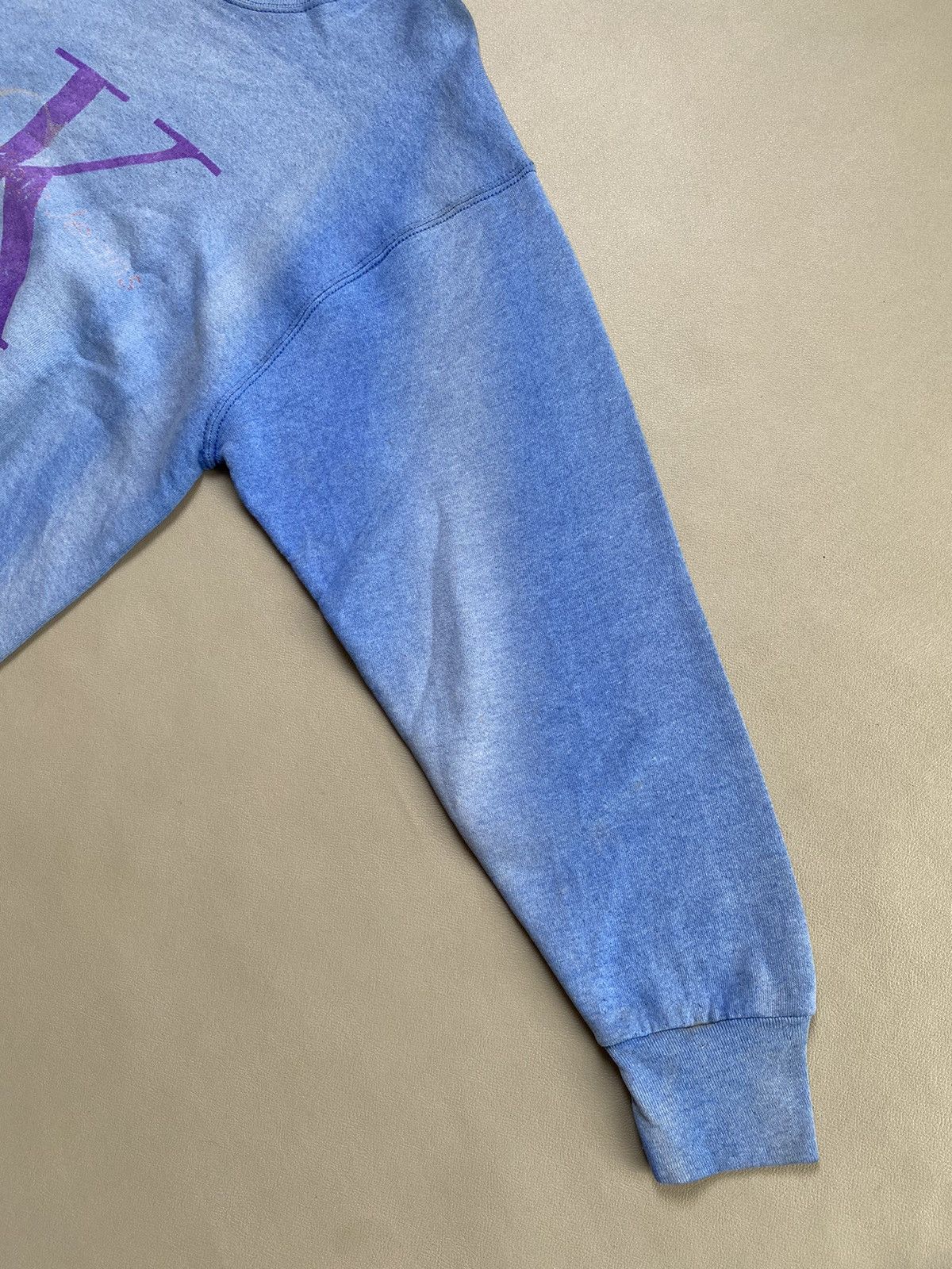 Calvin Klein × Designer 🔥Sun Faded Vintage Calvin Klein Jeans Sweatshirt Size US M / EU 48-50 / 2 - 7 Thumbnail