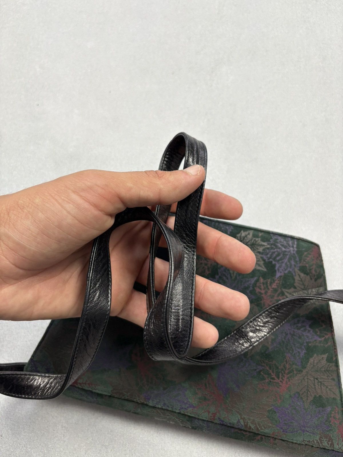 Bally Bally Vintage Floral Suede Crossbody Bag Made in Italy Size ONE SIZE - 10 Thumbnail