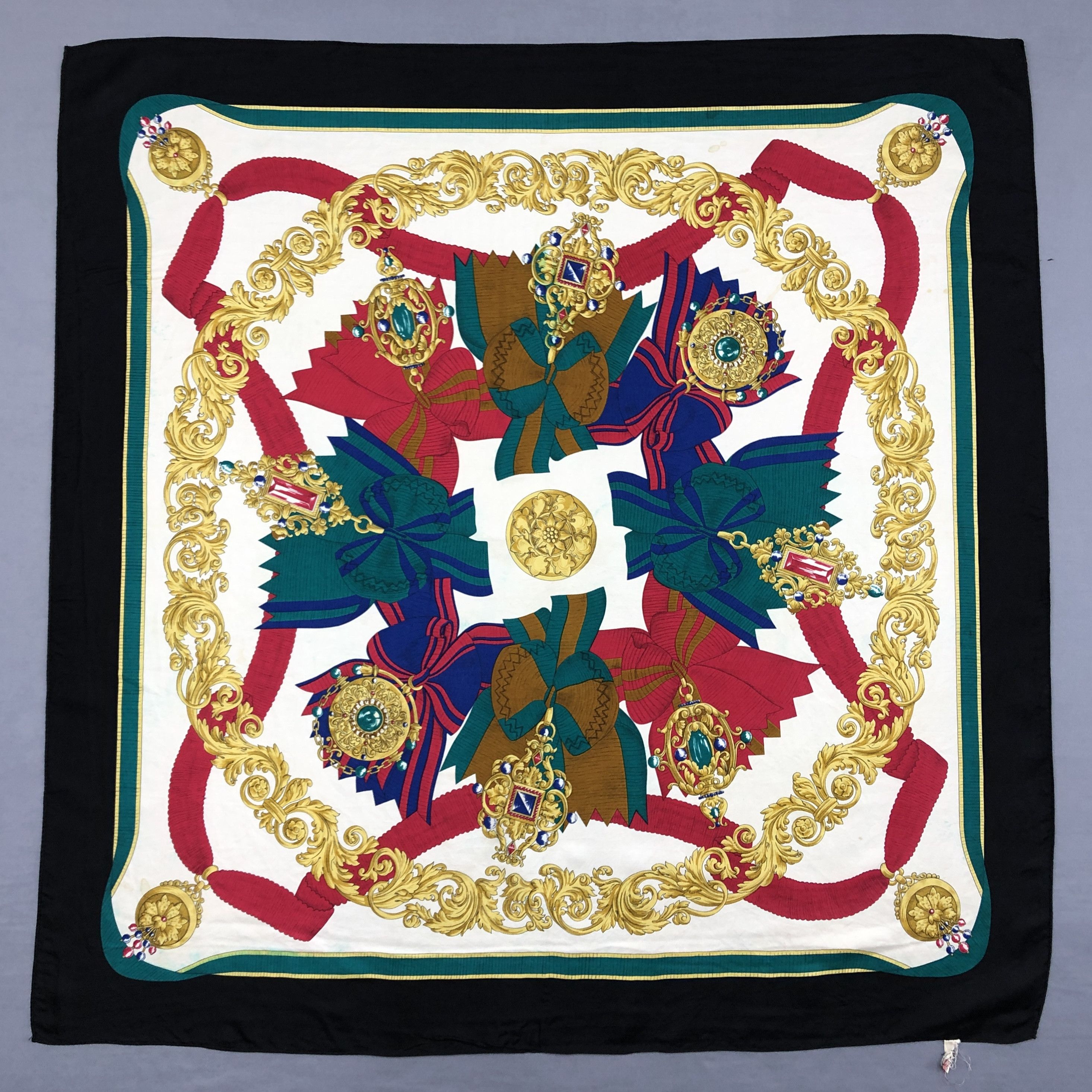 Other Vintage Luxury SILK Scarf Twill Stole Wraps Scarves Size ONE SIZE - 1 Thumbnail