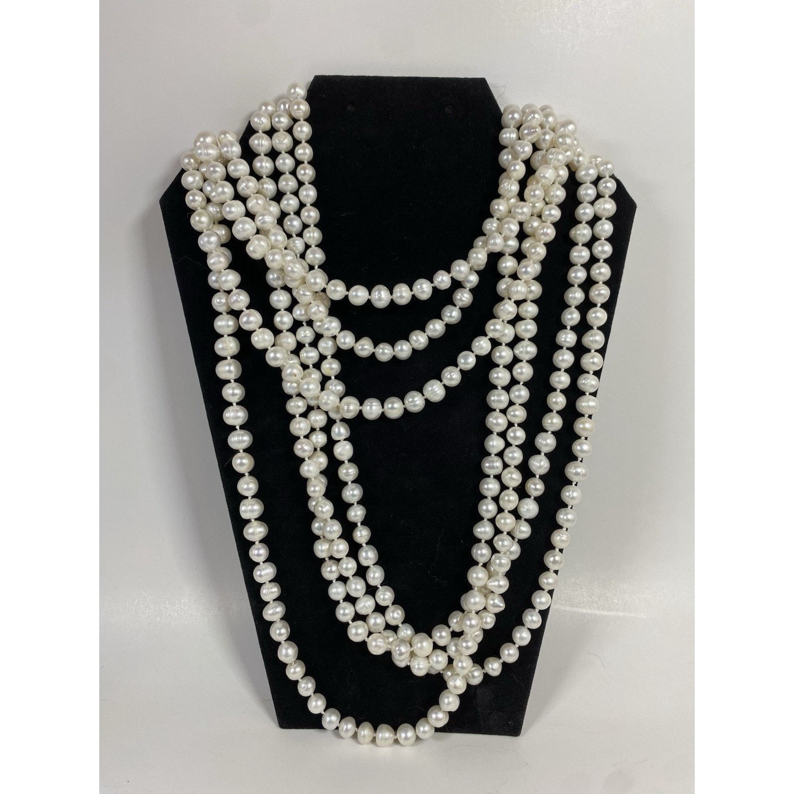 Other 14ft freshwater pearls, near-round/baroque, light blemish Size ONE SIZE - 1 Thumbnail