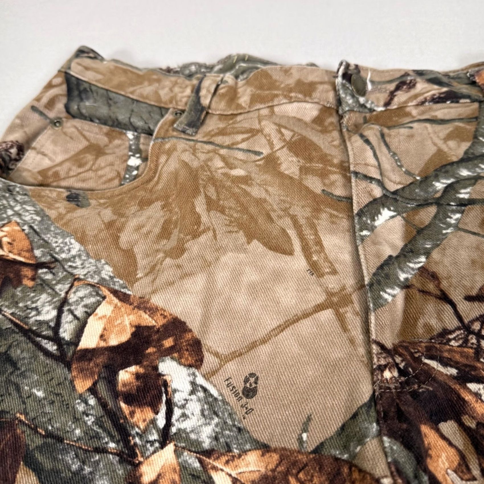 Wrangler Wrangler Jeans Mens 38x32 Camouflage Denim Straight Leg 5-Pocket Brown Green 3D Camo Hunting Authentic Jeans Mens Regular Size 38x32 Size US 38 / EU 54 - 3 Thumbnail
