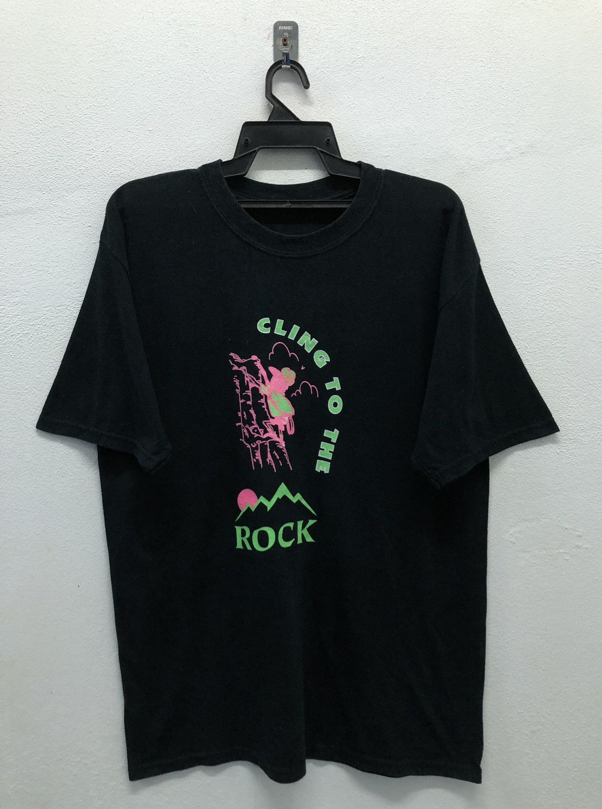 Vintage Vintage Cling To The Rock Ignore The At RATC T-Shirt Size US L / EU 52-54 / 3 - 1 Thumbnail