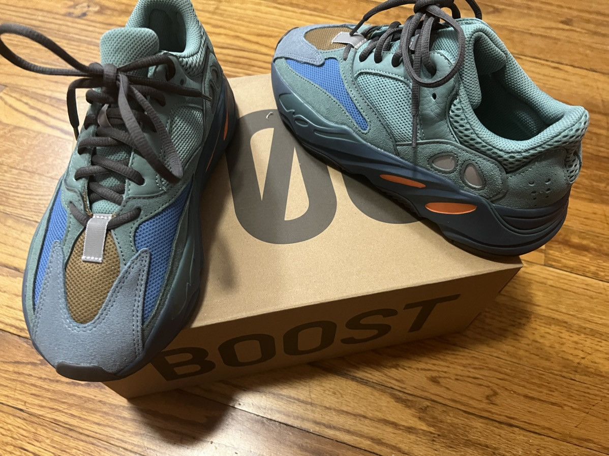 Yeezy Yeezy Boost 700 Size US 7 / EU 40 - 1 Thumbnail