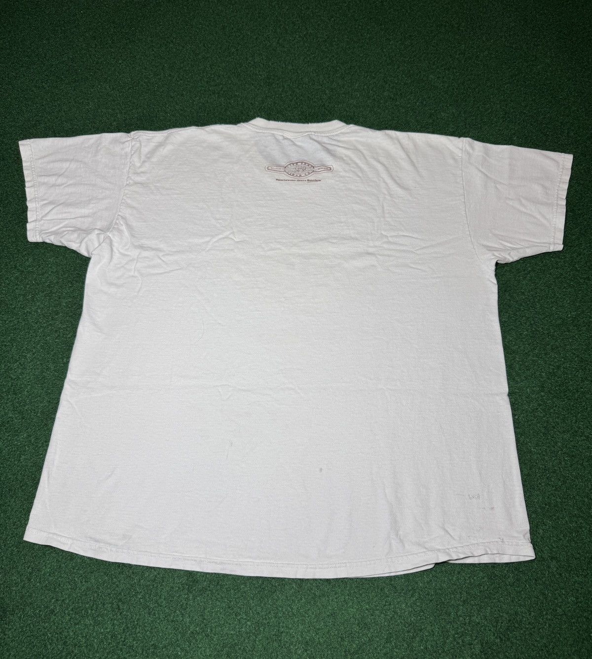 Vintage Vintage 90s Red Cloud Tobacco Cigar Native American T Shirt Size US XL / EU 56 / 4 - 4 Thumbnail