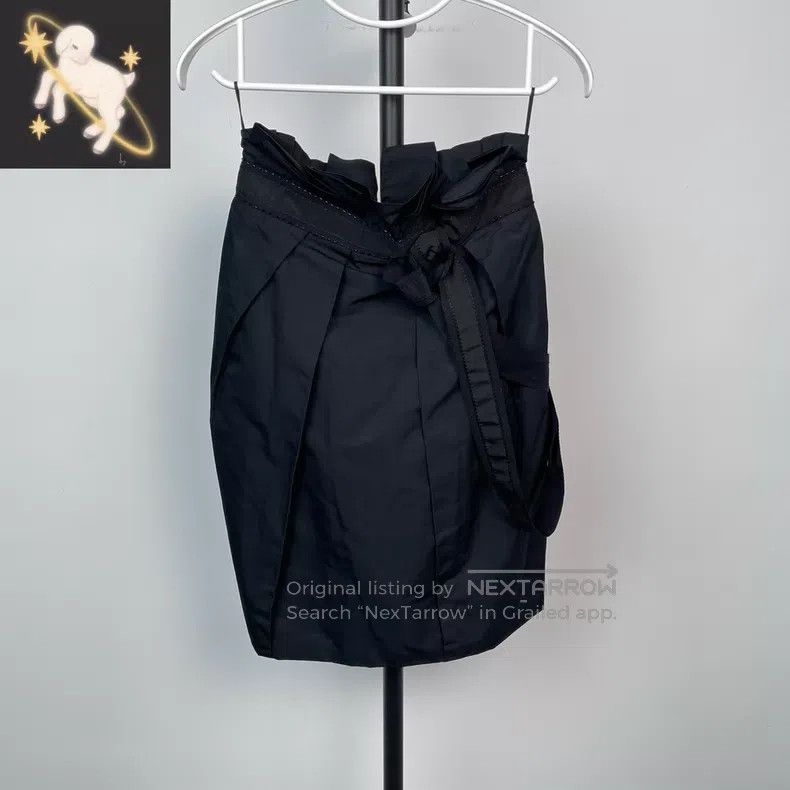 Louis Vuitton Louis Vuitton Black bow skirt half skirt Size 33" - 1 Thumbnail