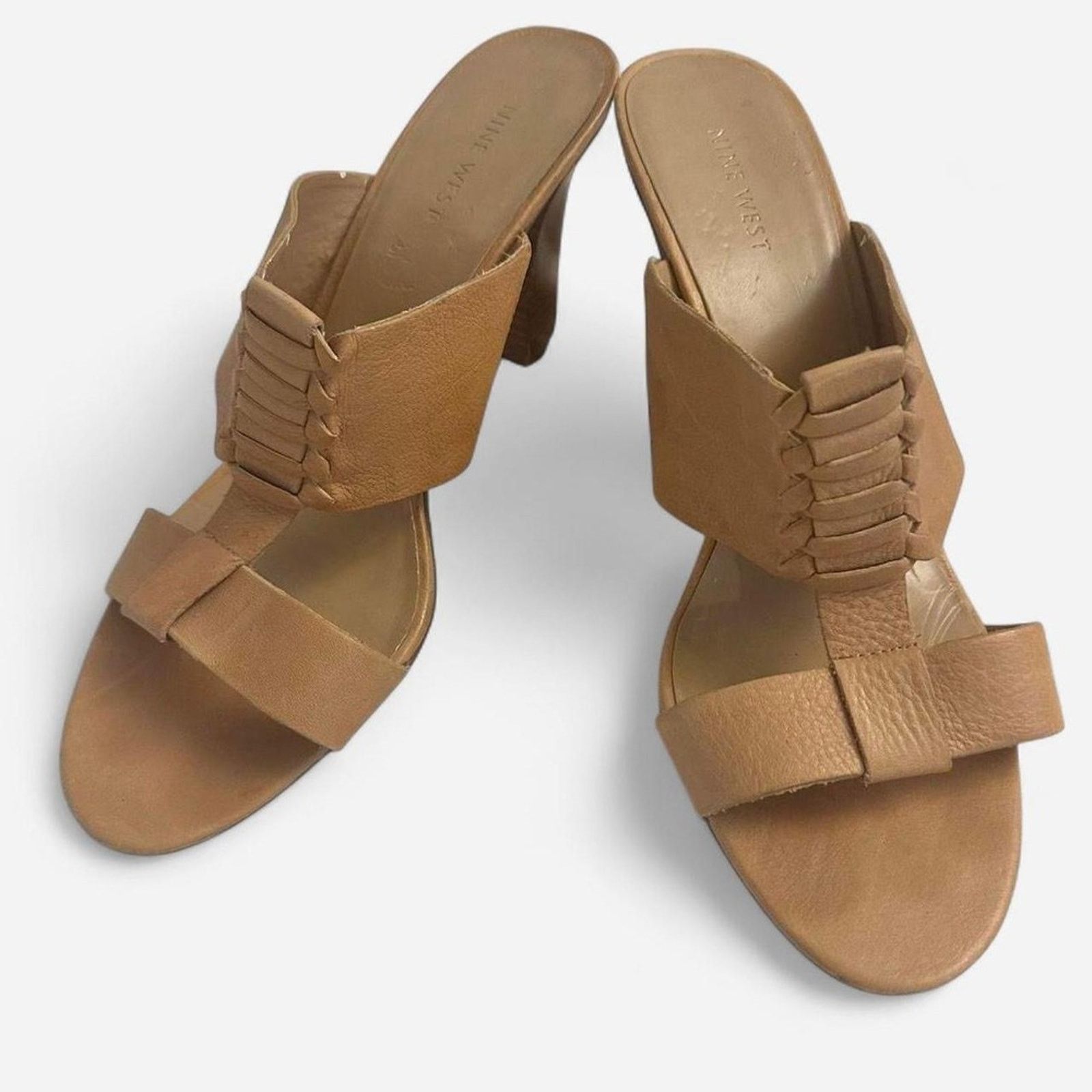 Nine West slip on t-strap sandals Classic Old money 9,5 Size US 9.5 / IT 39.5 - 1 Thumbnail