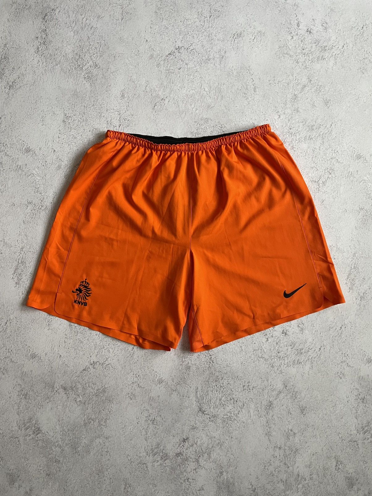 Nike Nike Vintage KNVB Netherlands Shorts Orange Size XL-XXL Size US 38 / EU 54 - 1 Thumbnail