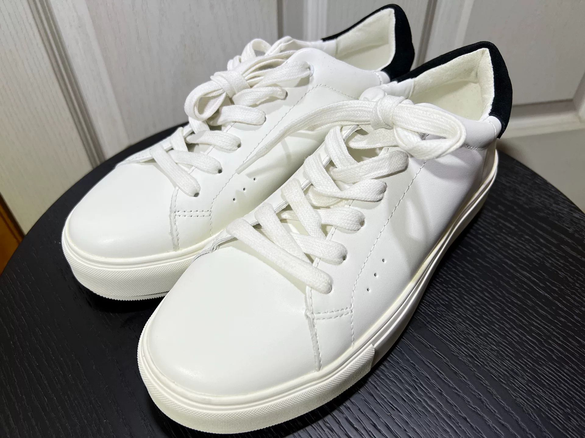 Japanese Brand Kurt Geiger London Men's Leather Sneakers Size US 7 / EU 40 - 1 Thumbnail