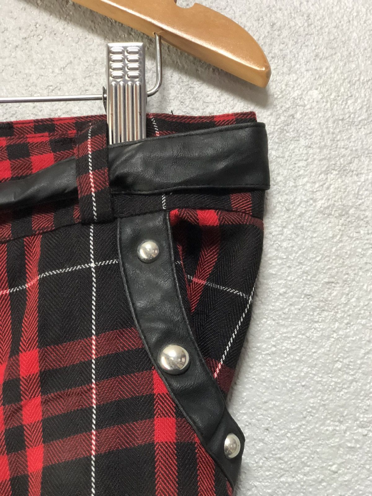 Japanese Brand Japanese Brand Sex Pot Revenge Punk Bondage Tartan Pants Size US 33 - 8 Thumbnail