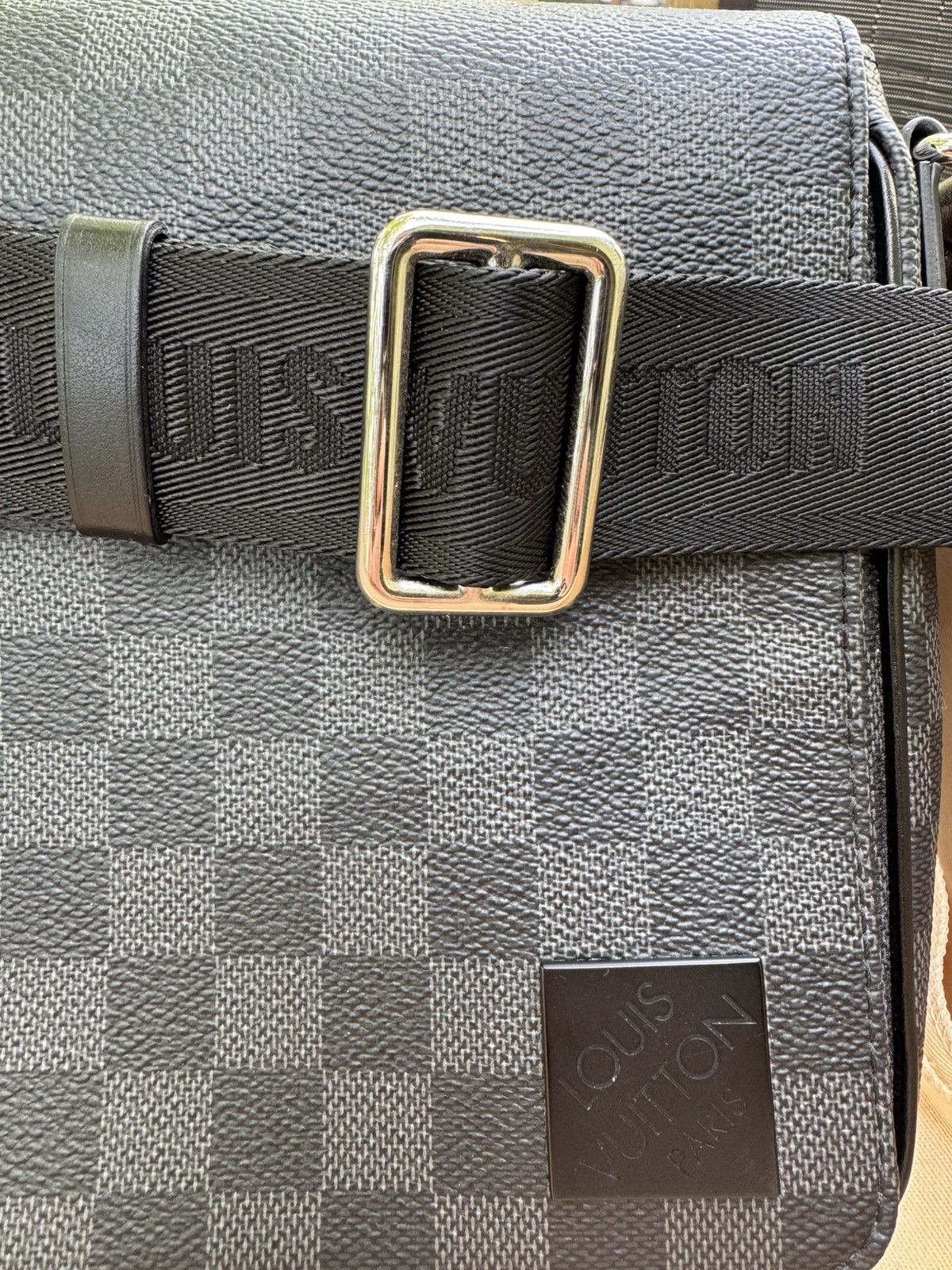 Louis Vuitton Louis Vuitton Messenger Bag Size ONE SIZE - 3 Thumbnail
