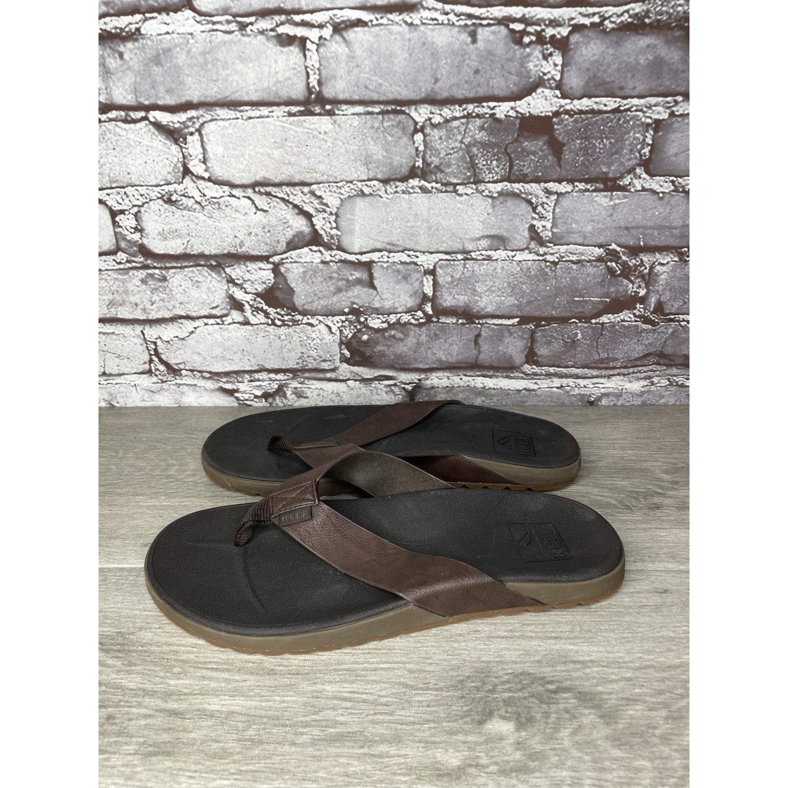 REEF Reef Brown Leather Casual Beach Flip Flops Thong Sandals Men Size US 9 / EU 42 - 12 Thumbnail