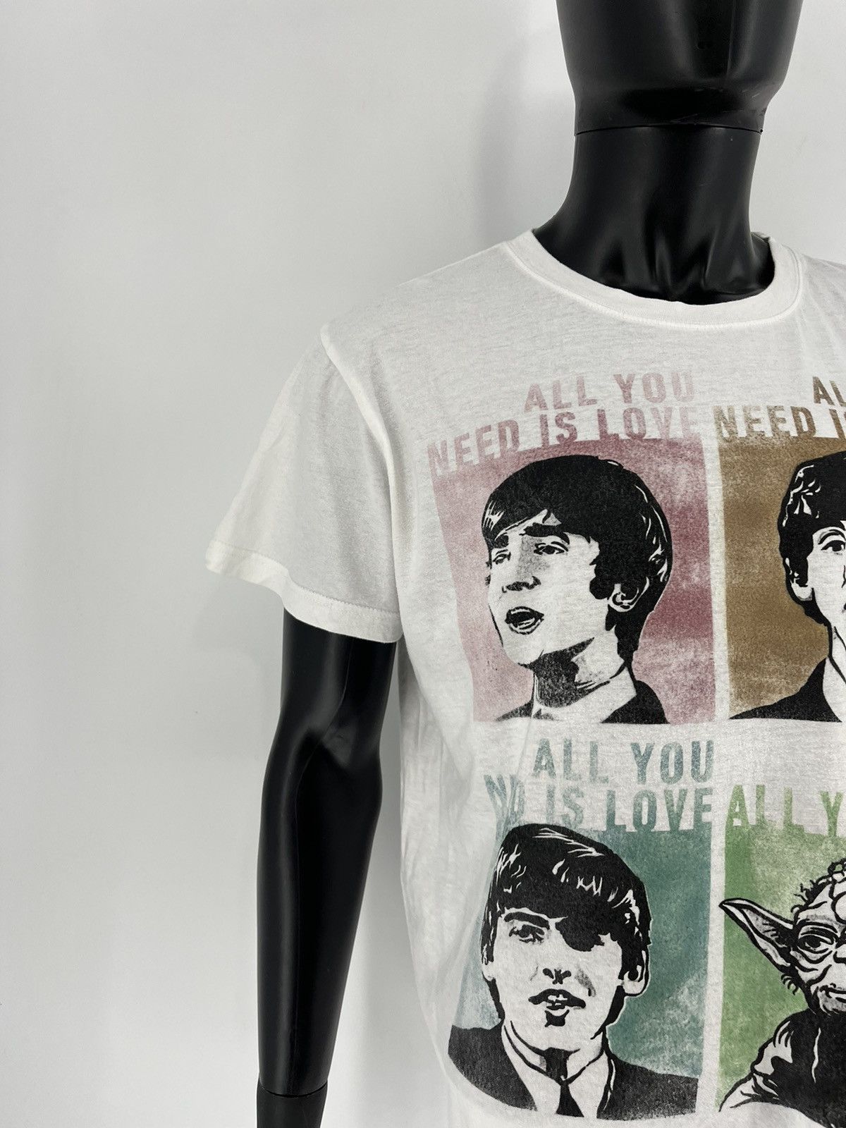 Band Tees × Vintage Vintage Tee Y2K The Beatles All You Need IS Love Size L Size US L / EU 52-54 / 3 - 7 Thumbnail