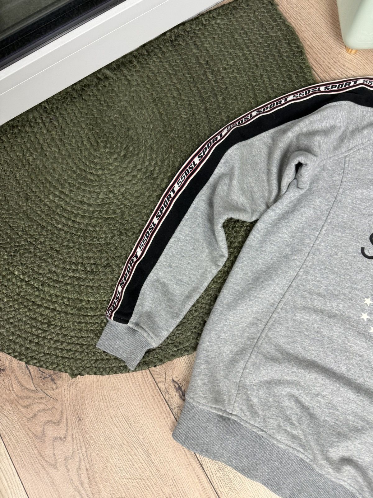 Diesel Diesel Vintage Big logo Sweatshirt Rare Size US S / EU 44-46 / 1 - 3 Thumbnail